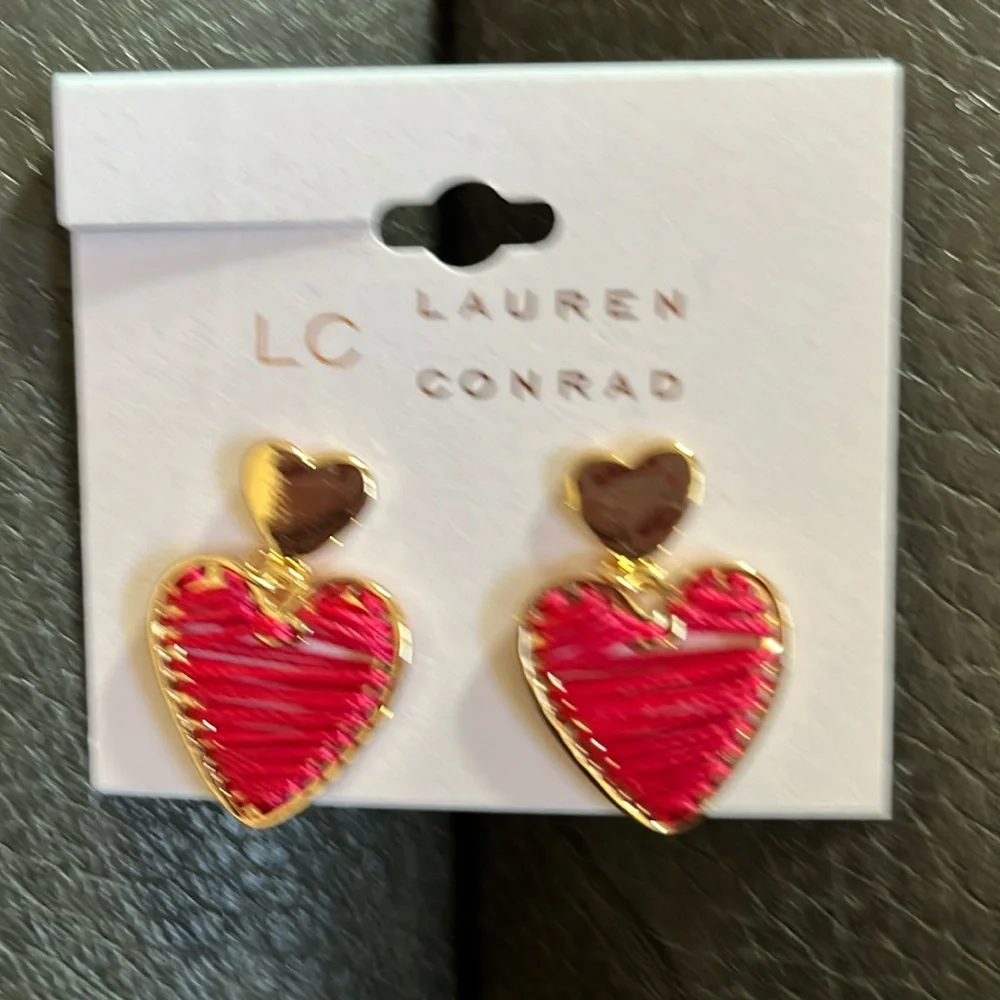 Lauren Conrad heart thread earrings